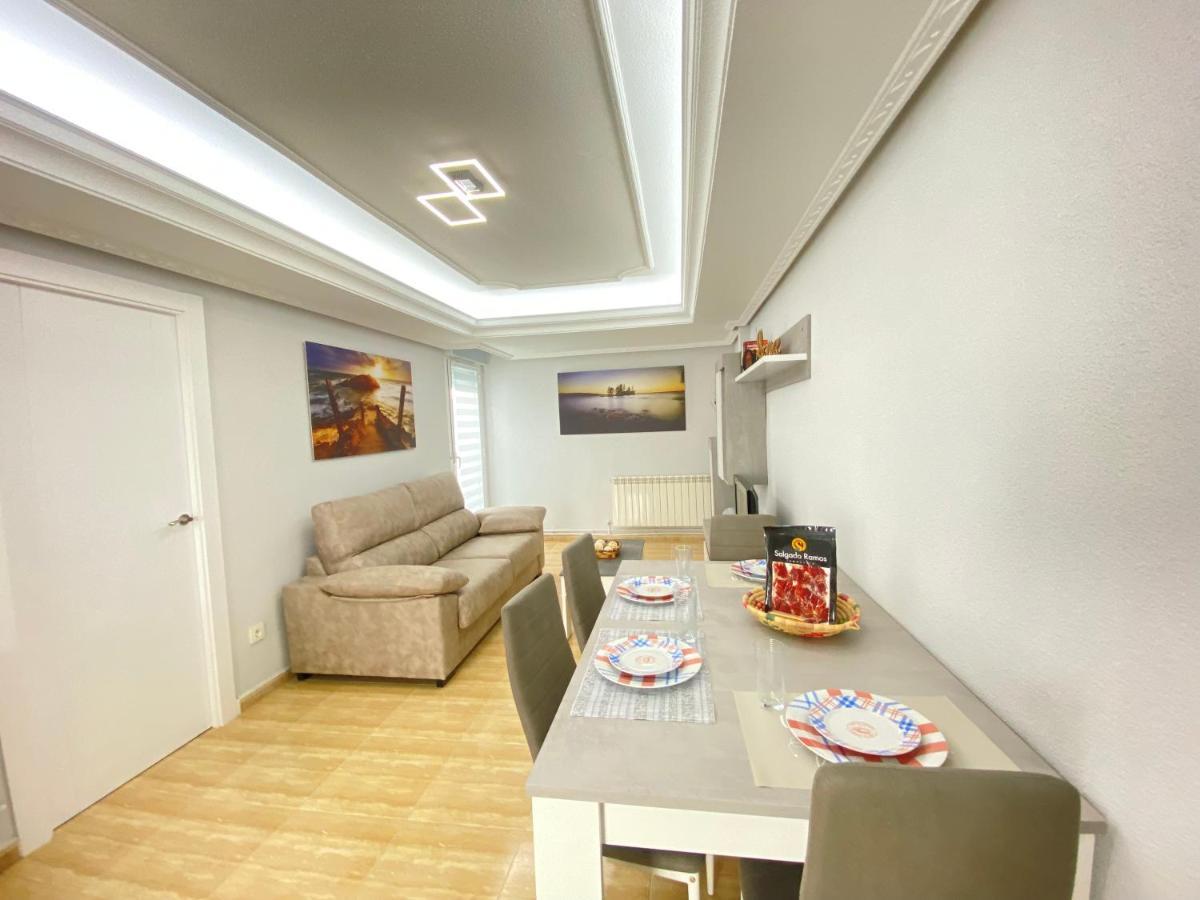 Vivienda En Pleno Centro! Calle Doctrinos 3 Salamanca Esterno foto